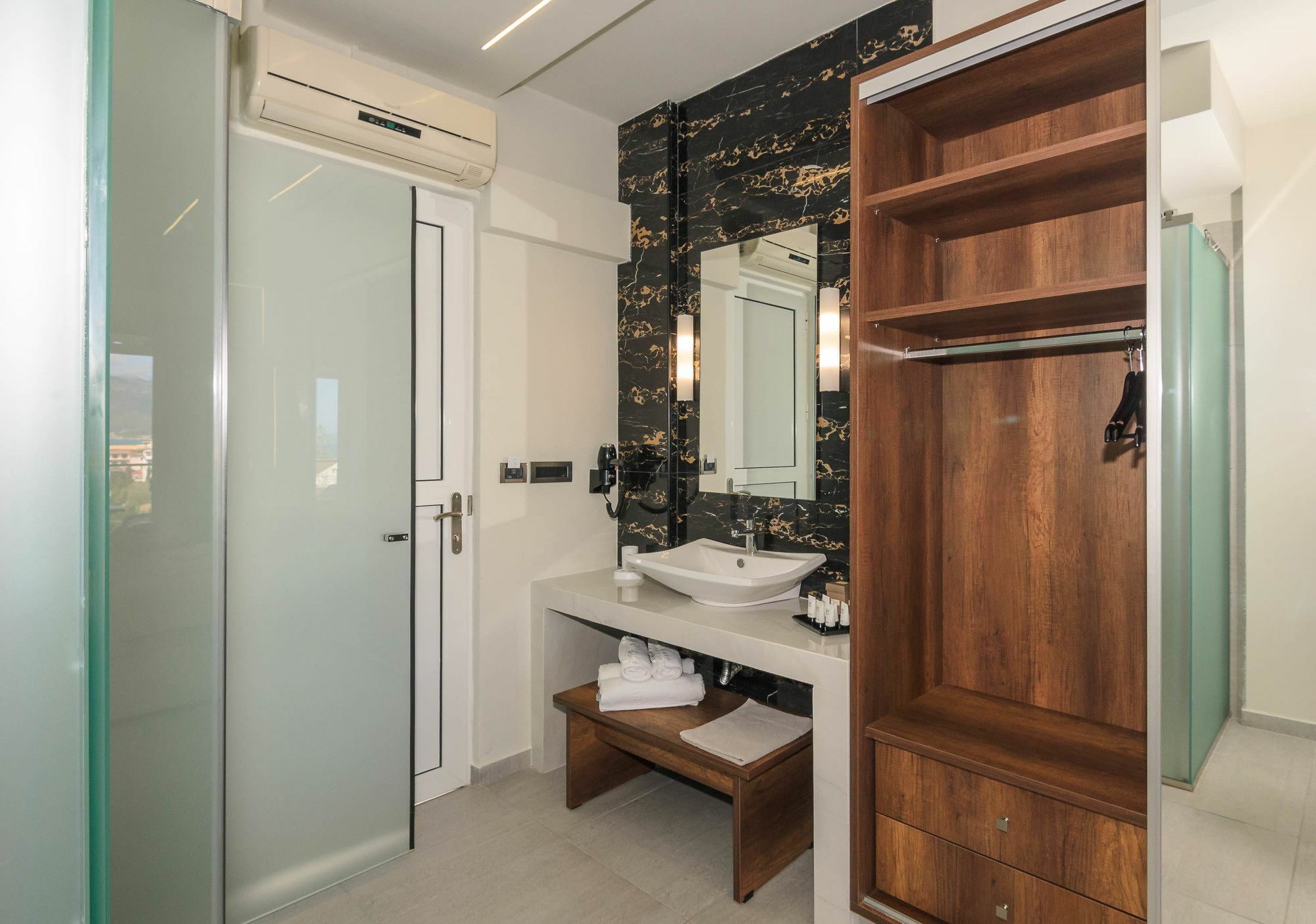 Litore Luxury Living Laganas Dış mekan fotoğraf